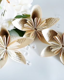 6 Handmade paper crafted flowers